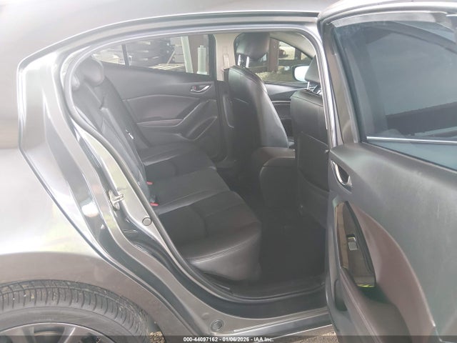 3MZBN1L35JM274361 Mazda Mazda3 Touring