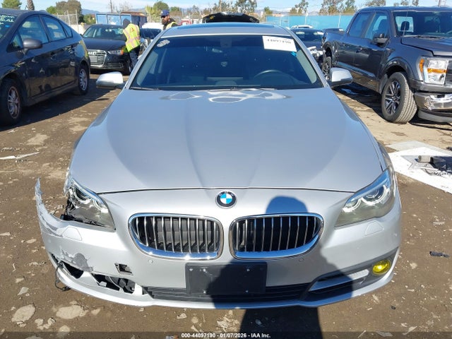 WBA5A5C5XGG347910 BMW 528I