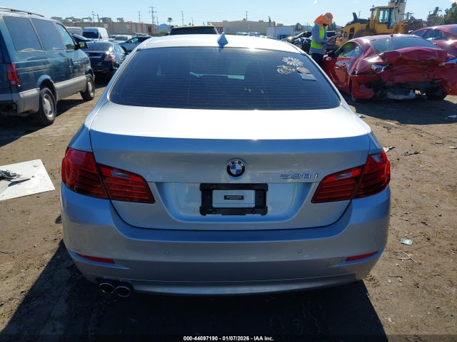 WBA5A5C5XGG347910 BMW 528I