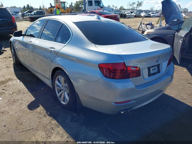 WBA5A5C5XGG347910 BMW 528I