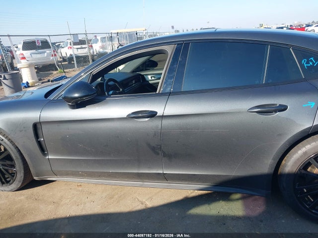 Porsche PANAMERA 4 2018 WP0AA2A78JL105426 Image 15