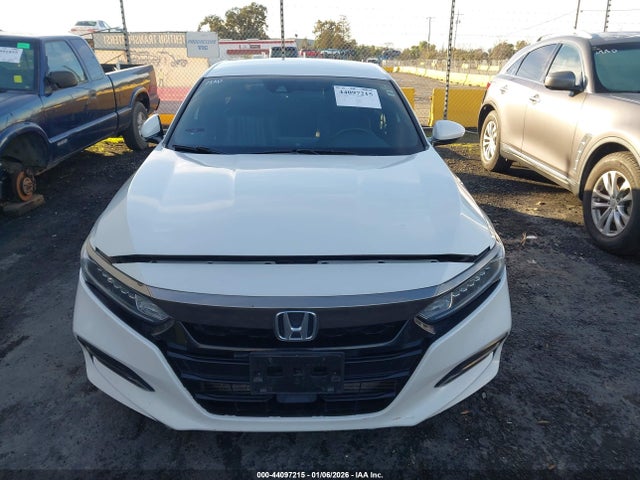 1HGCV1F33JA198494 Honda Accord Sport