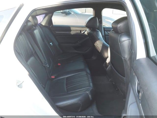 1HGCV1F33JA198494 Honda Accord Sport