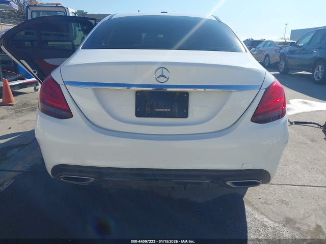 Mercedes-Benz C 300 2019 55SWF8DB7KU320700 Image 17