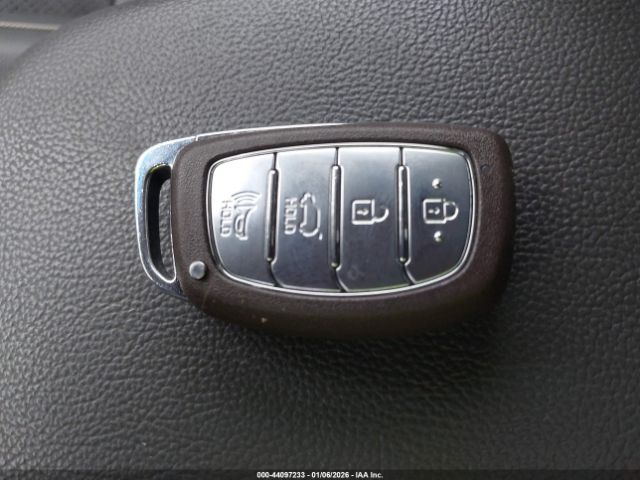 2019 HYUNDAI IONIQ PLUG-IN HYBRID KMHC75LD1KU162800 Photo 10