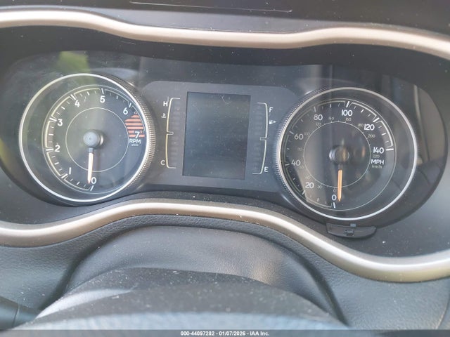 1C4PJLCB9GW256378 Jeep Cherokee Latitude