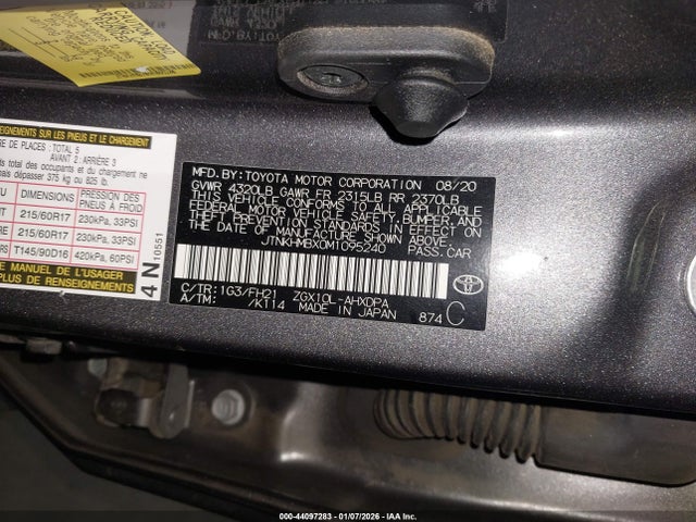 JTNKHMBX0M1095240 Toyota C-HR LE