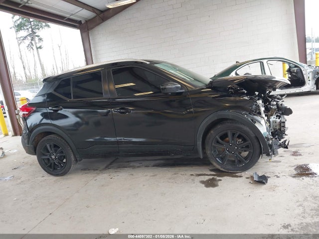 3N1CP5CU7KL496556 Nissan KICKS SR