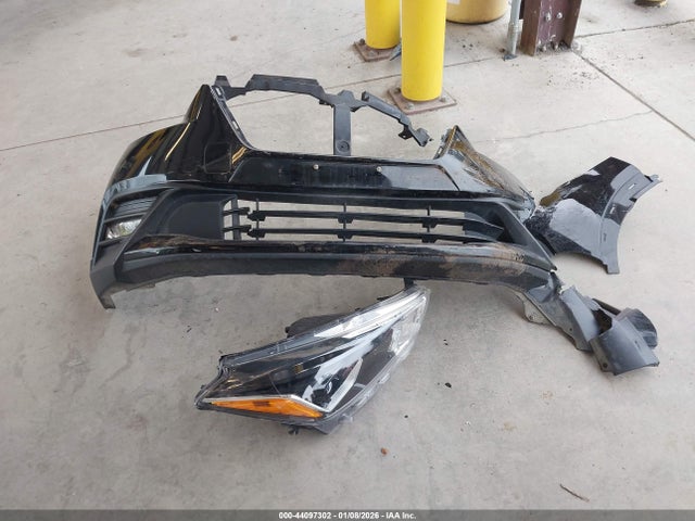 3N1CP5CU7KL496556 Nissan KICKS SR