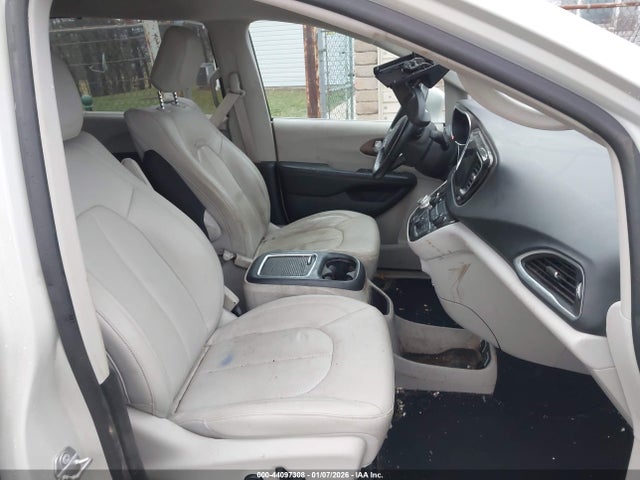 2017 CHRYSLER PACIFICA 2C4RC1EG4HR622418 Photo 4