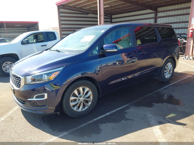 KIA SEDONA LX 2020 KNDMB5C14L6593456 Image 2