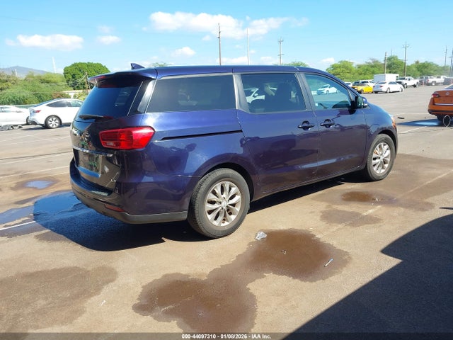 KIA SEDONA LX 2020 KNDMB5C14L6593456 Image 4