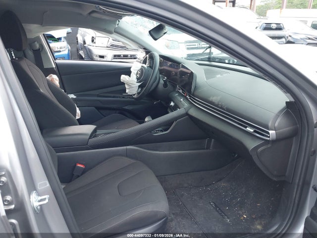 KMHLS4DG1SU938411 Hyundai Elantra Sel Convenience