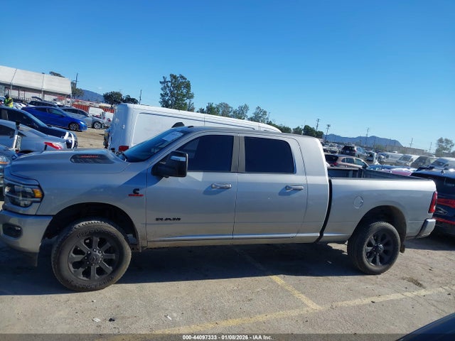 3C6UR5NL9RG161437 RAM 2500 Laramie Crew Cab 4x4 6&#039;4 Box