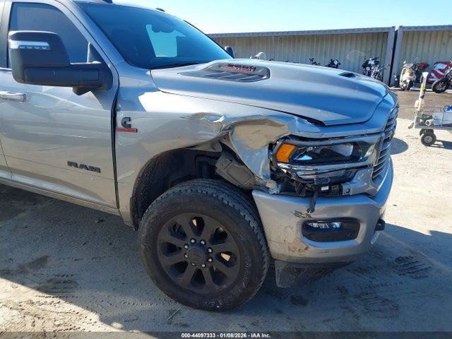 3C6UR5NL9RG161437 RAM 2500 Laramie Crew Cab 4x4 6&#039;4 Box