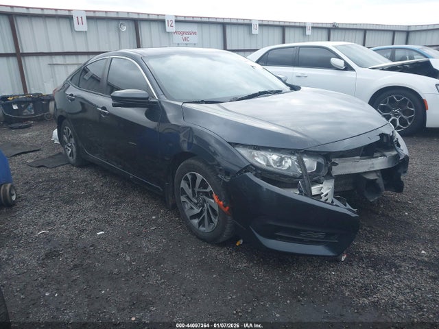 Honda CIVIC EX 2018 2HGFC2F74JH548440 zdjęcie główne