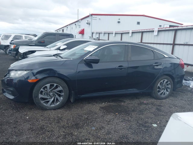 Honda CIVIC EX 2018 2HGFC2F74JH548440 Image 13