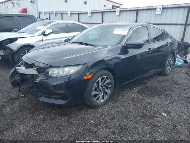 Honda CIVIC EX 2018 2HGFC2F74JH548440 Image 2
