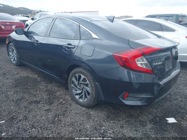 Honda CIVIC EX 2018 2HGFC2F74JH548440 Image 3