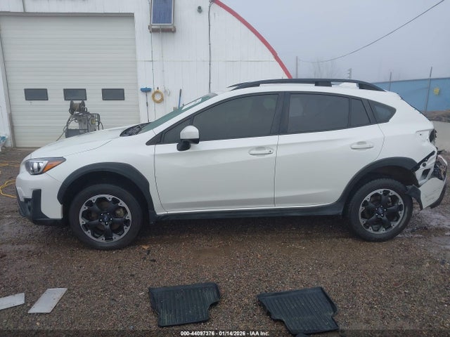 44097376 :رقم المزاد ، JF2GTAPC9NH228357 vin ، 2022 Subaru Crosstrek Premium مزاد بيع
