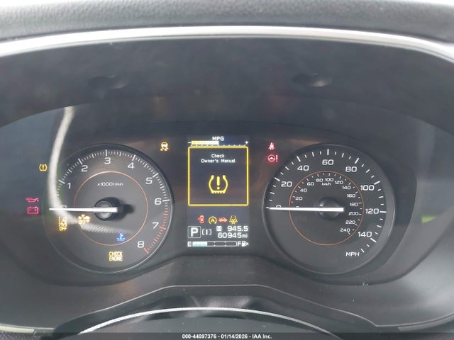 44097376 :رقم المزاد ، JF2GTAPC9NH228357 vin ، 2022 Subaru Crosstrek Premium مزاد بيع