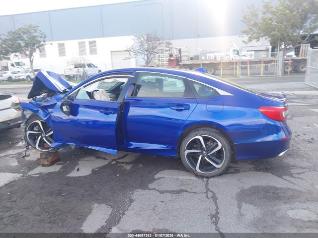 1HGCV1F30KA117081 Honda Accord Sport