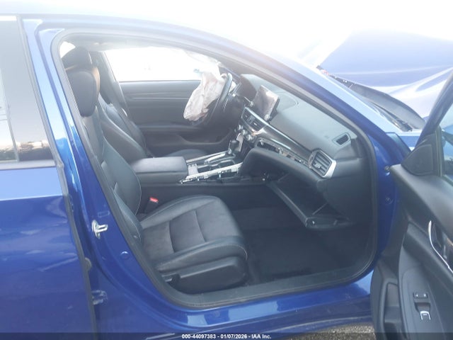 1HGCV1F30KA117081 Honda Accord Sport