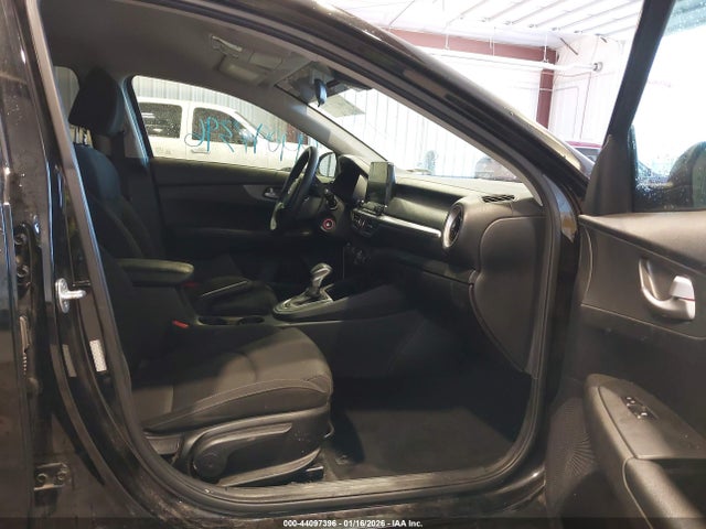 3KPF24AD3LE191180 KIA Forte Lxs