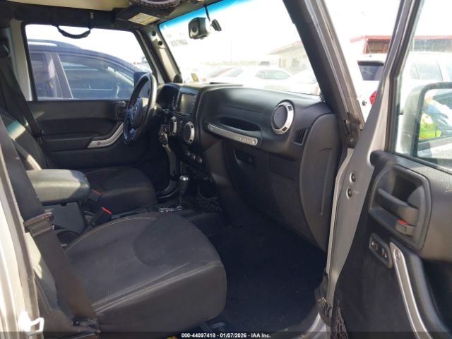 2014 JEEP WRANGLER UNLIMITED 1C4BJWEG2EL178965 Photo 4