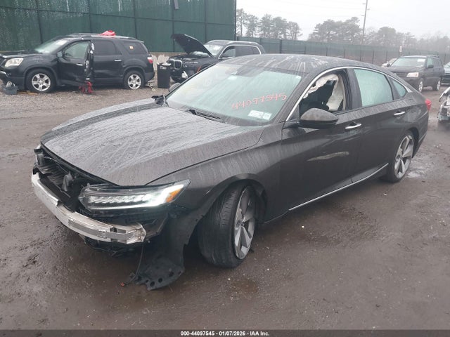 2018 Honda Accord Touring მანქანა იყიდება აუქციონზე, vin: 1HGCV1F95JA163914, აუქციონის ნომერი: 44097545