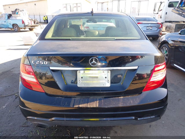 WDDGF4HB5EA899150 Mercedes-Benz C-class C 250 Sport