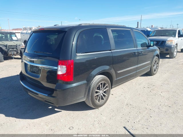 2016 Chrysler Town & Country Touring მანქანა იყიდება აუქციონზე, vin: 2C4RC1BG1GR205230, აუქციონის ნომერი: 44097590