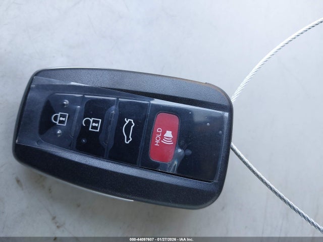 JTNB11HK6J3031864 Toyota CAMRY LE