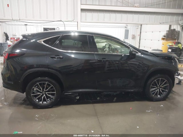 JTJADCEZ3N2001833 Lexus NX 250
