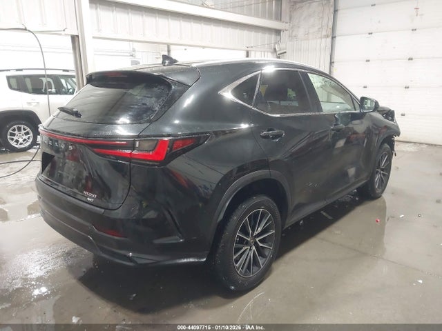 JTJADCEZ3N2001833 Lexus NX 250