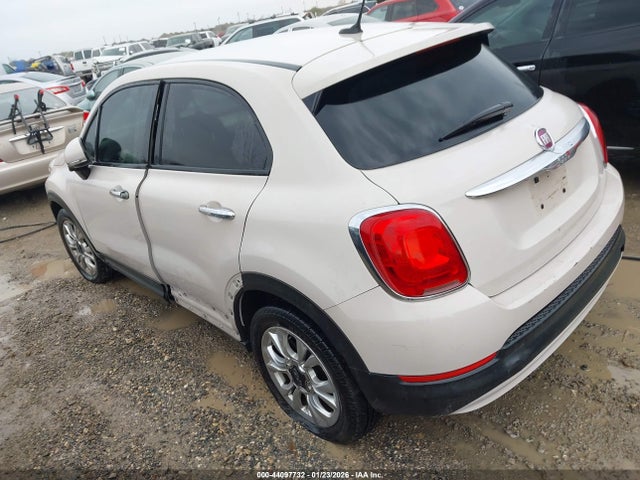 2016 FIAT 500X ZFBCFXBT5GP442143 Photo 2