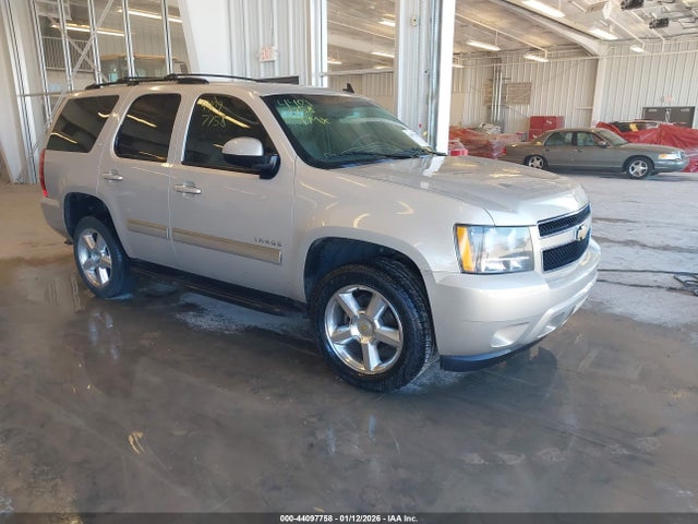 2011 CHEVROLET TAHOE 1GNSKBE04BR267400