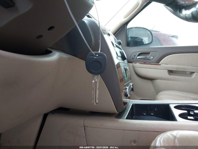 2011 CHEVROLET TAHOE 1GNSKBE04BR267400 Photo 10