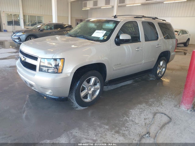 2011 CHEVROLET TAHOE 1GNSKBE04BR267400 Photo 1