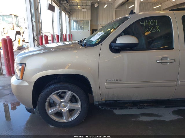 2011 CHEVROLET TAHOE 1GNSKBE04BR267400 Photo 5