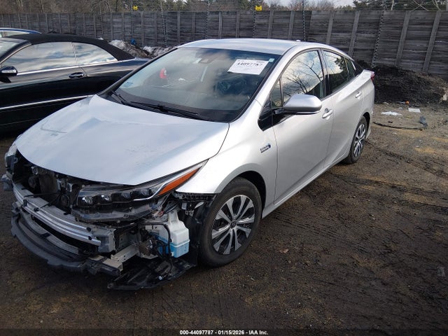 JTDKARFP0L3146724 Toyota Prius Prime Xle