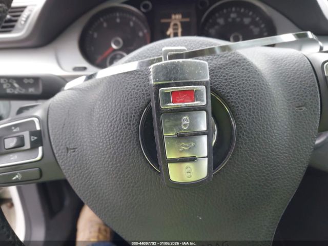 2014 VOLKSWAGEN CC WVWBP7AN0EE525898 Photo 10