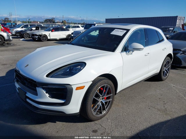 2024 PORSCHE MACAN WP1AG2A59RLB39690 Photo 1