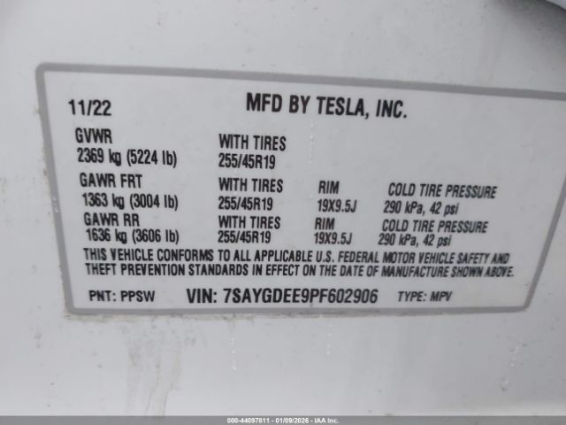 2023 TESLA MODEL Y 7SAYGDEE9PF602906 Photo 8