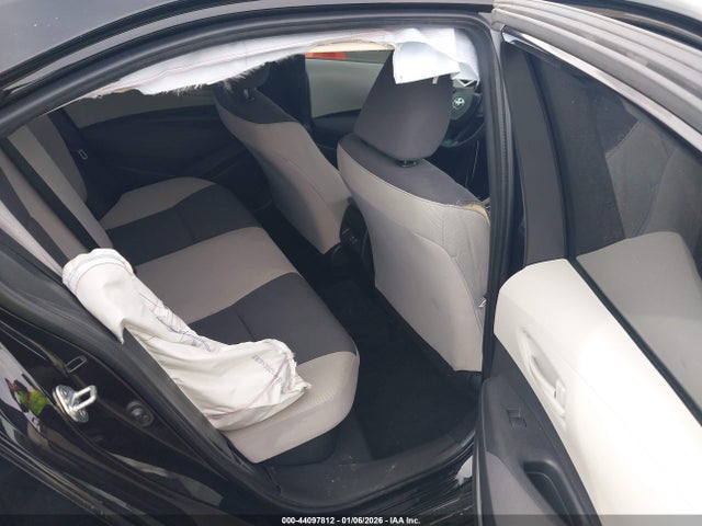 Toyota Corolla Hybrid Le 2024 JTDBCMFE7RJ037127 Image 8