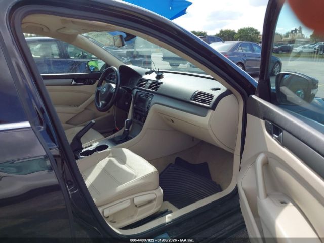 2014 VOLKSWAGEN PASSAT 1VWBT7A37EC110158 Photo 4