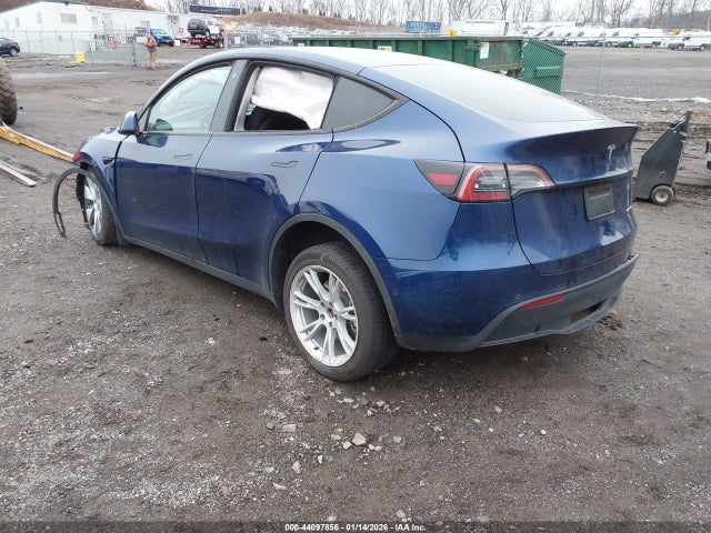 2022 TESLA MODEL Y 7SAYGDEE4NA008153 Photo 2