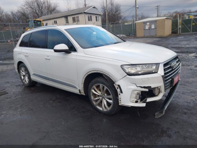 2017 AUDI Q7 WA1LAAF76HD029506