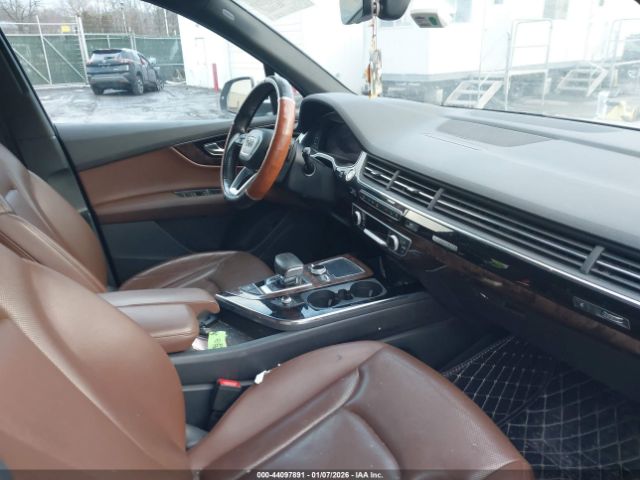 2017 AUDI Q7 WA1LAAF76HD029506 Photo 4