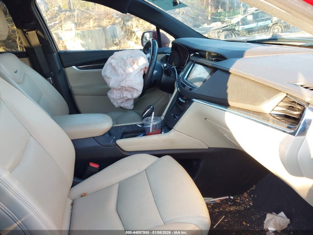 44097950 :رقم المزاد ، 1GYKNARS4HZ217993 vin ، 2017 Cadillac Xt5 Standard مزاد بيع